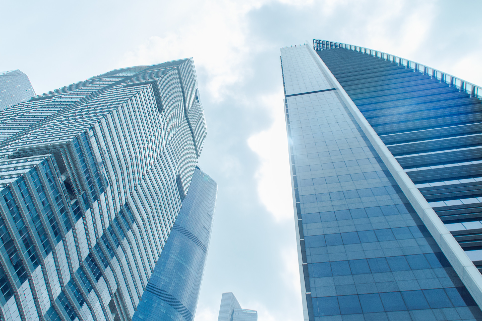 中關村科技園區豐臺園黨工委副書記、管委會主任張俊峰一行調研中建材信息